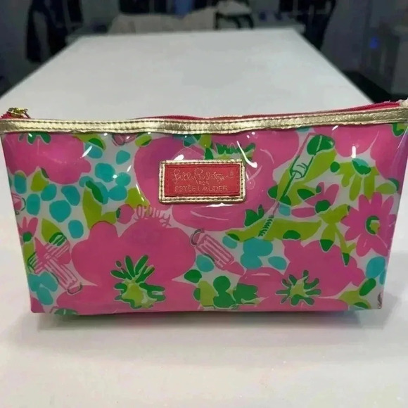 Lilly Pulitzer Handbags - Lilly Pulitzer & Estée Lauder make up bag. Brand new!